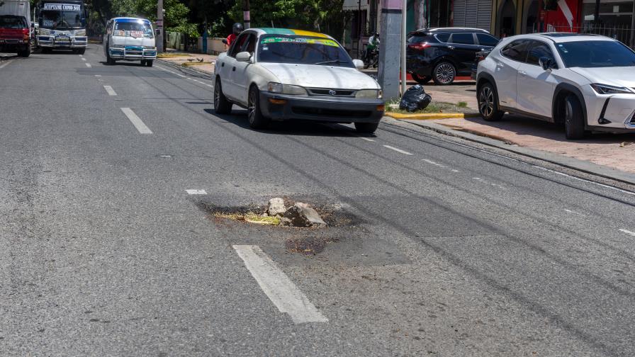problemas-viales-en-avenidas-de-la-ciduad-que-afectan-aconductores-en-RD