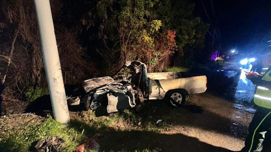accidente-de-transito-fallece-hombre-tras-incendiarse-su-camionenta-autopista-Joaquín-Balaguer