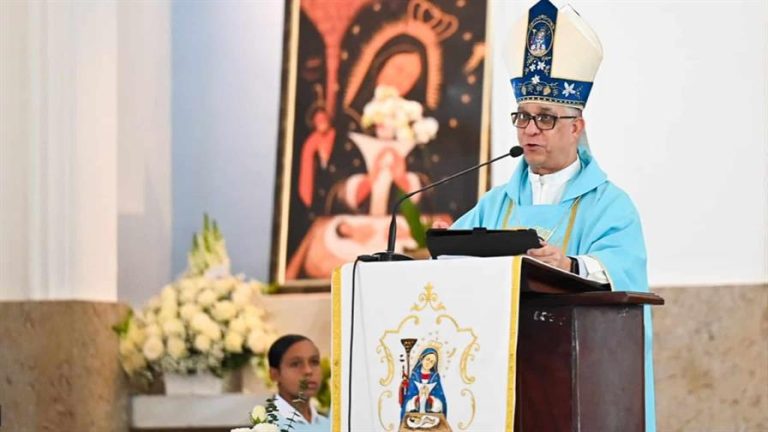 episcopado-dominicano-llama-a-renovar-el-compromiso-bautismal-RD