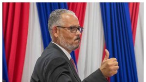 nuevo-primer-ministro-de-haiti-insta-a-priorizar-el-interes-de-su-pais