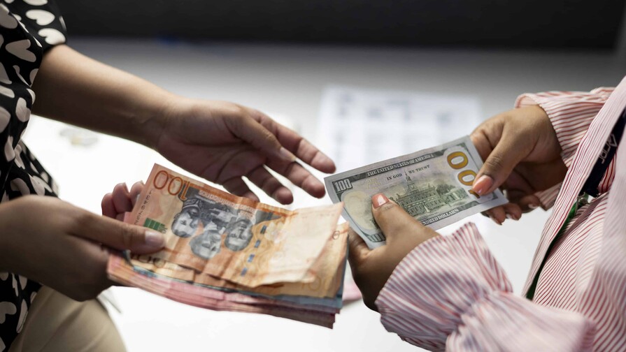 pesos-cubanos-pesos-rd-dolares