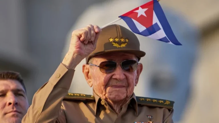 RAUL-CASTRO