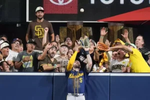 Cerveceros avanzan a revancha frente a los Dodgers, eliminan a los Padres
